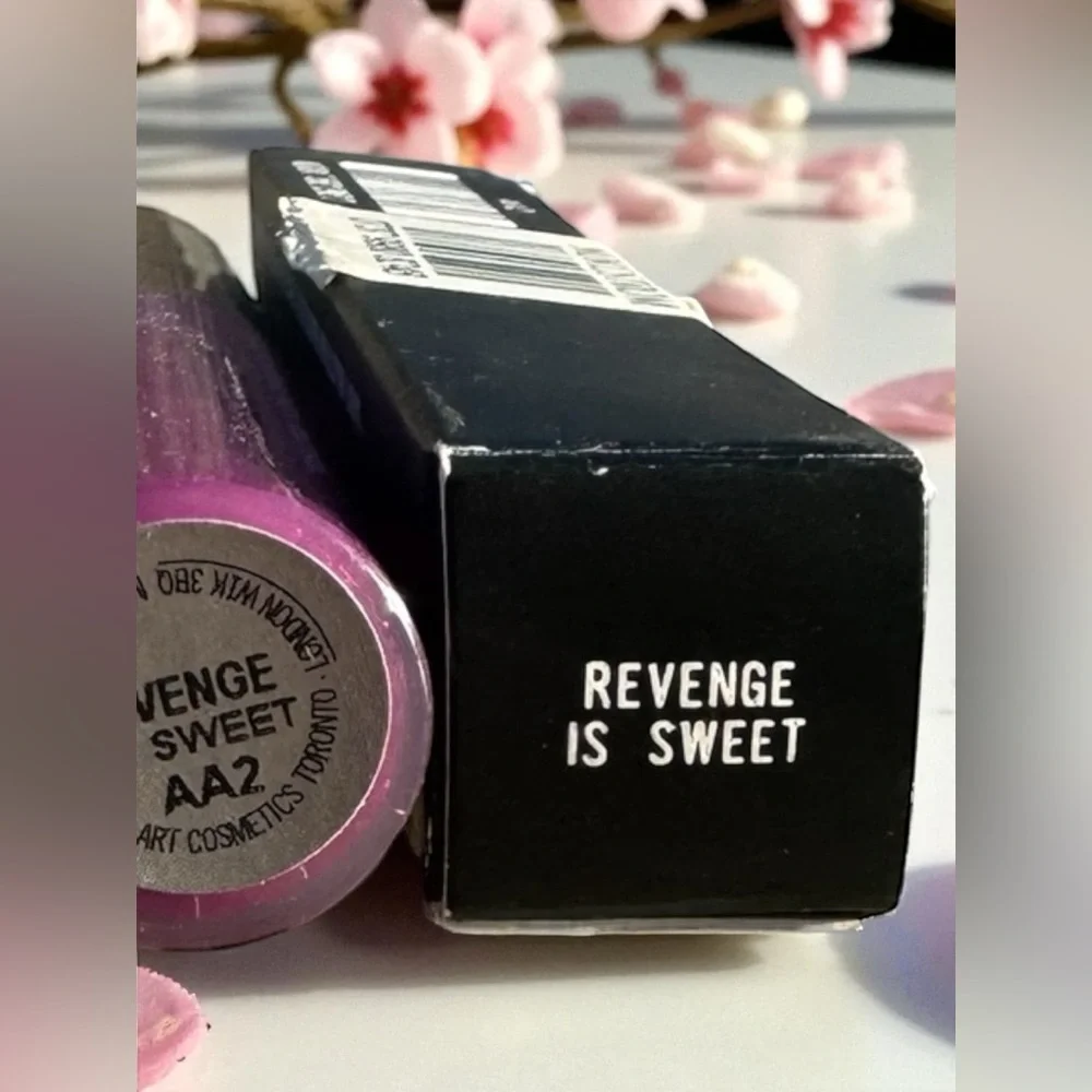 MAC REVENGE IS SWEET LIPGLASS. LIMITED EDITION. NEW IN BOX.